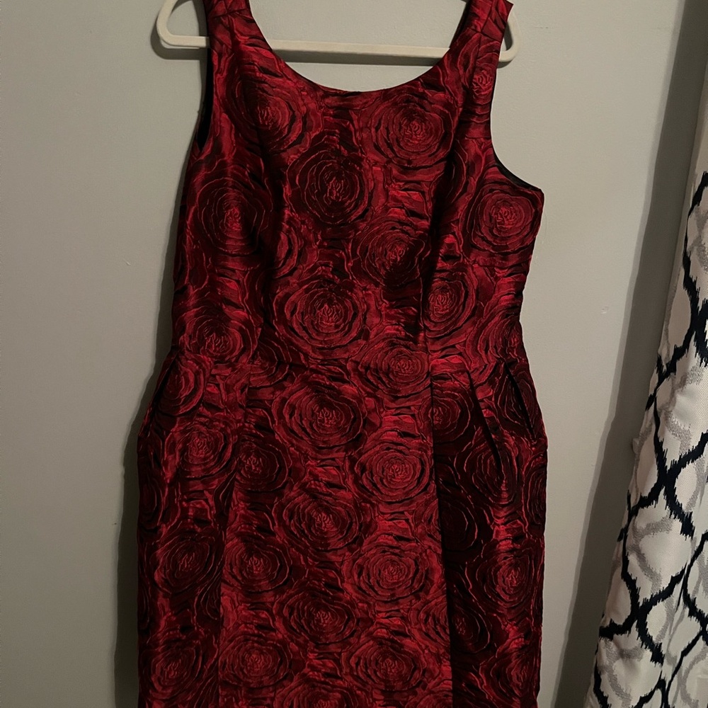 Short red party dress